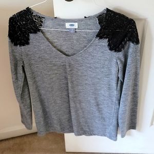 Old navy Grey and lace top